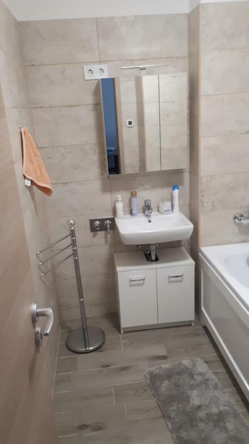 Lido Riviera Apartman بالاتوليلّي المظهر الخارجي الصورة