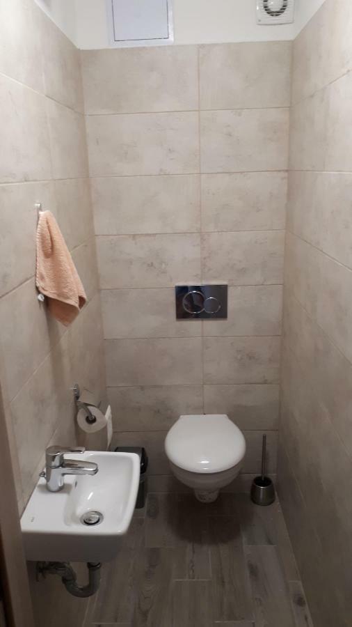 Lido Riviera Apartman بالاتوليلّي المظهر الخارجي الصورة